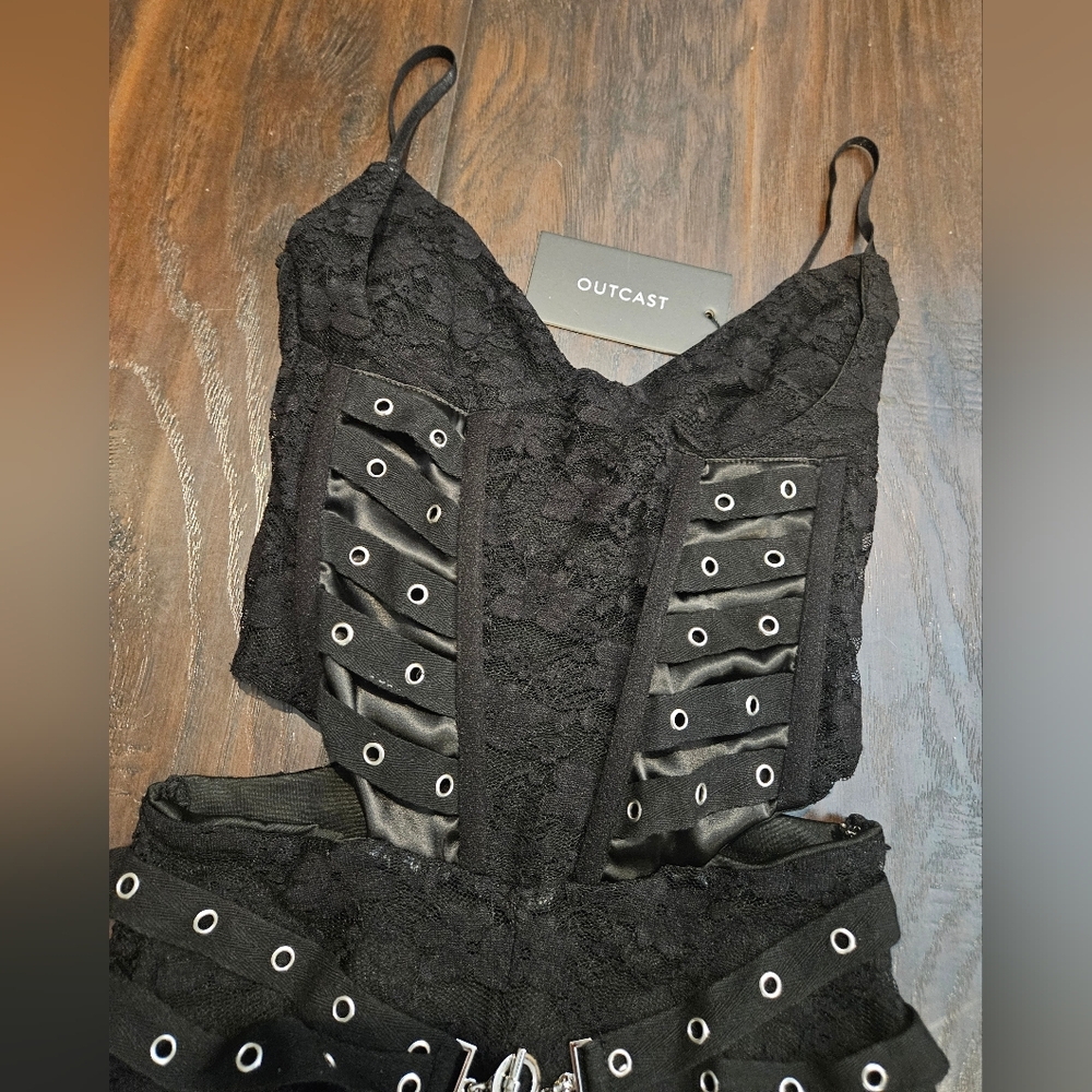Elegant Black Flare Pants - Picture 7 of 10